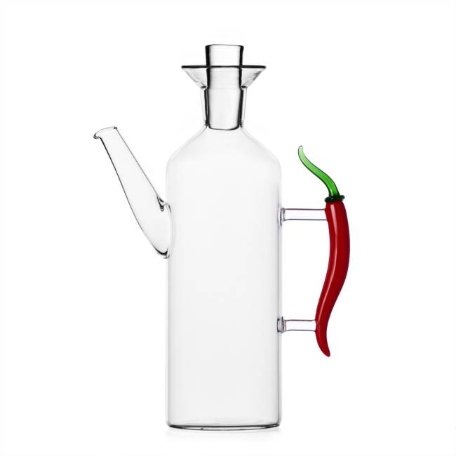VEGETABLES-09354129-big-oil-bottle-wchili-pepper(1)
